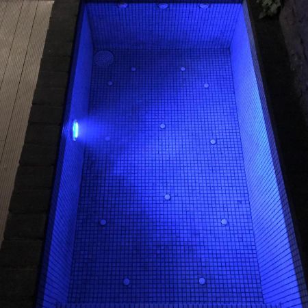 Pequeno Alojamiento Con Mini Piscina - No Climatizada 발렌시아 외부 사진